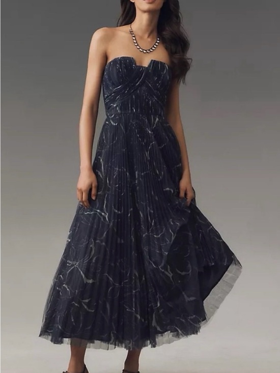 Hutch Dresses & Skirts - Hutch Anthropologie Strapless Navy Marble-Print Pleated Midi Dress